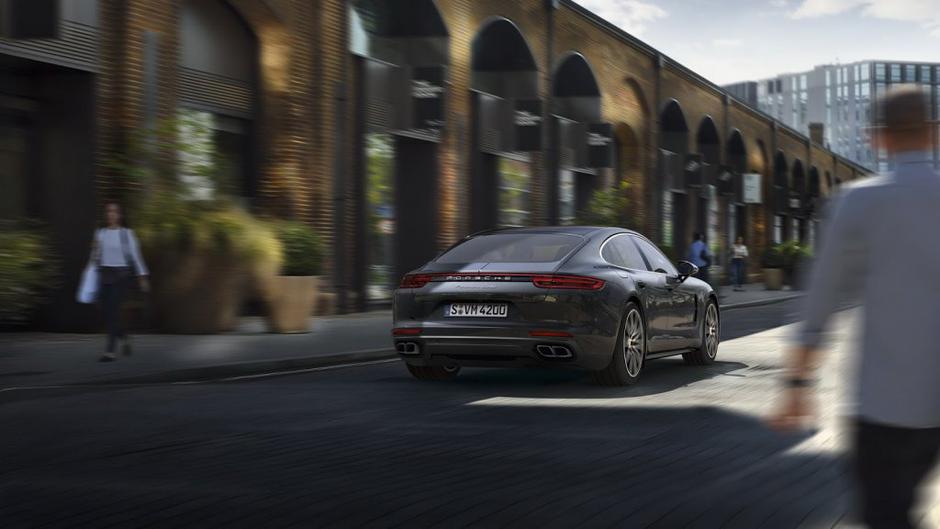 Druga generacija porscheja panamere | Avtor: Porsche panamera