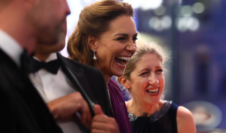 Še ob možu se Kate Middleton ne smeji tako kot ob tem zvezdniku