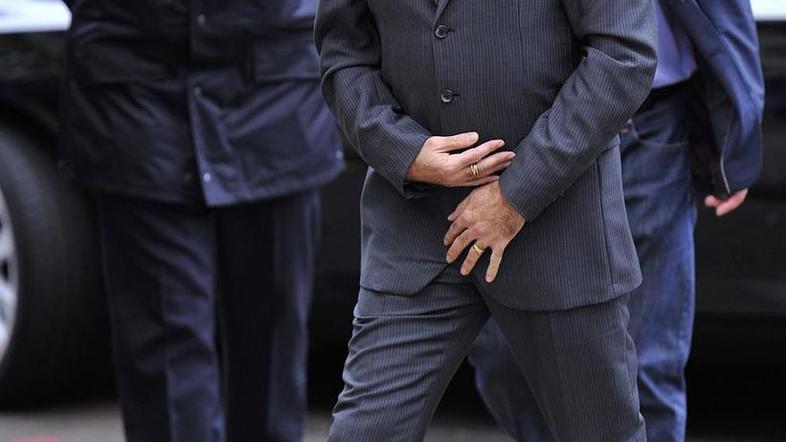 George Michael se že lahko sprehaja po londonskih ulicah. (Foto: Reuters)