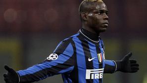 Liga prvakov Inter Rubin Balotelli