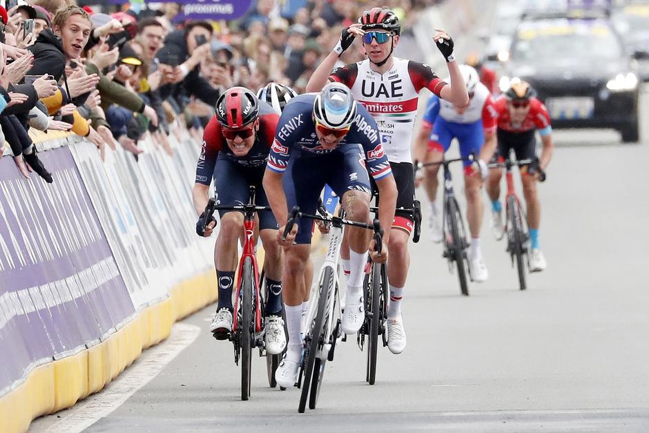 Pogačar. | Avtor: Reševalni pas/Twitter