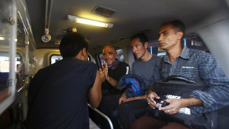 Rešeni alpinisti z gore Manaslu