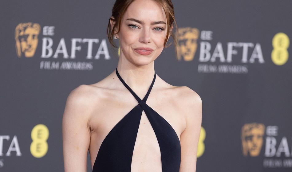 Stilisti se bojijo, da se hollywoodske zvezde ne zavedajo, kako suhe so