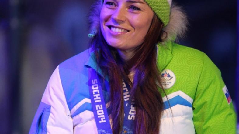 sport 25.02.14. Tina Maze sprejem Crna na koroskem, foto: nino verdnik