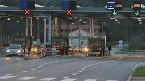 Danes sta bila obremenjena predvsem prehoda Dragonja in Sečovlje. (Foto: Dare Če