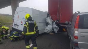 Nesreča pred cestninsko postajo Dragotinci