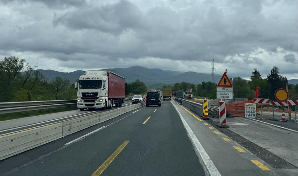 Ura resnice za Dars: kaj so inšpektorji odkrili v zloglasni zapori pri Postojni