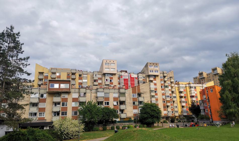 Izračuni, v katerih občinah bodo lahko omejili zaslužke