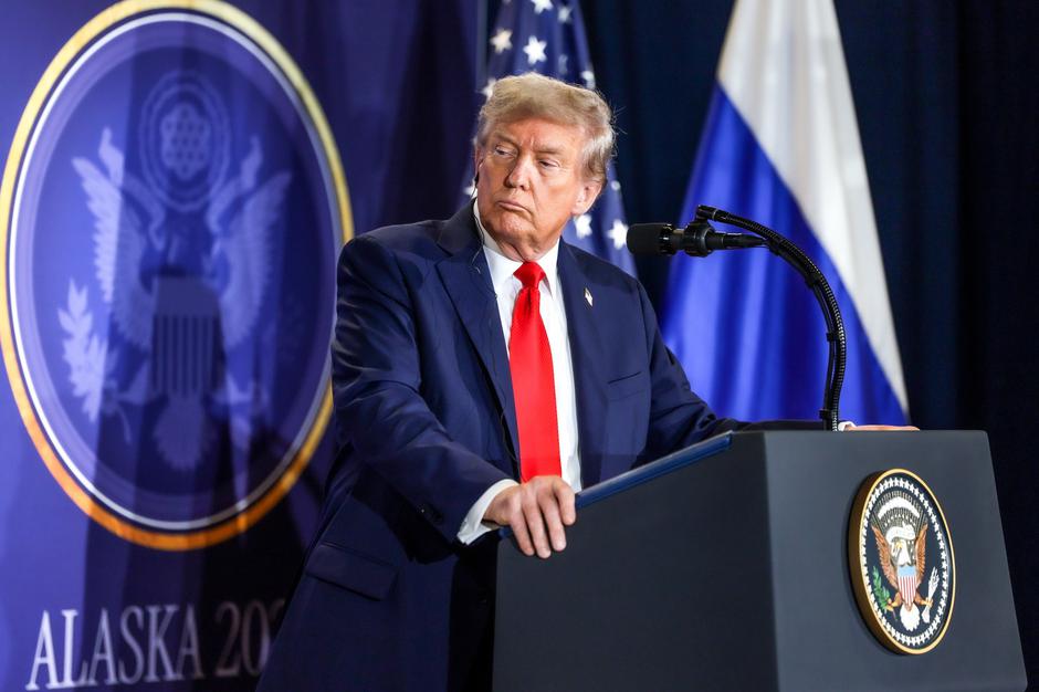 Donald Trump in Vladimir Putin, srečanje na Aljaski 16. 08. 2025 | Avtor: Profimedia