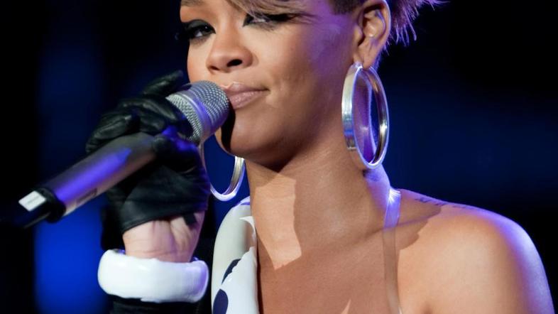 Rihanna upa, da ji bodo oboževalci dali nekaj dobrih in izvirnih idej. (Foto: Fl