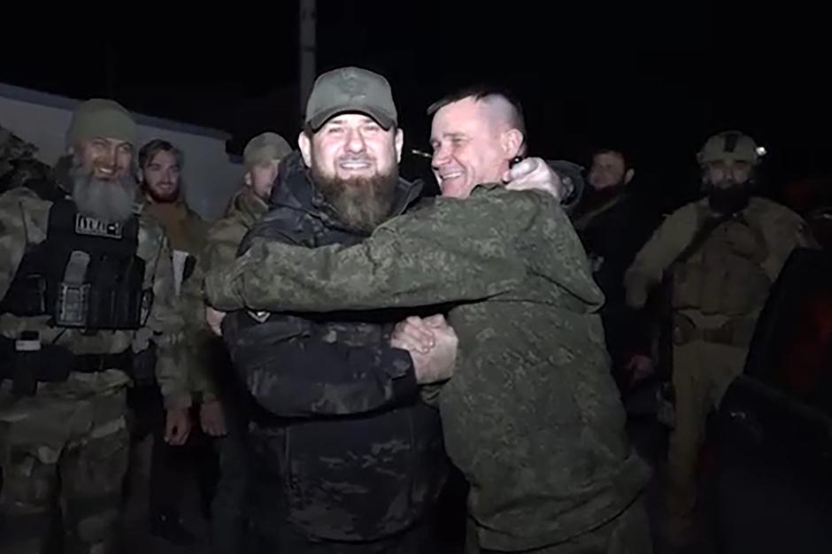Kadirov in ruski general Mordvičev | Avtor: Profimedia