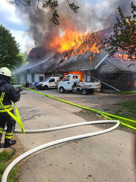 Požar v nekdanjem poslopju Metron