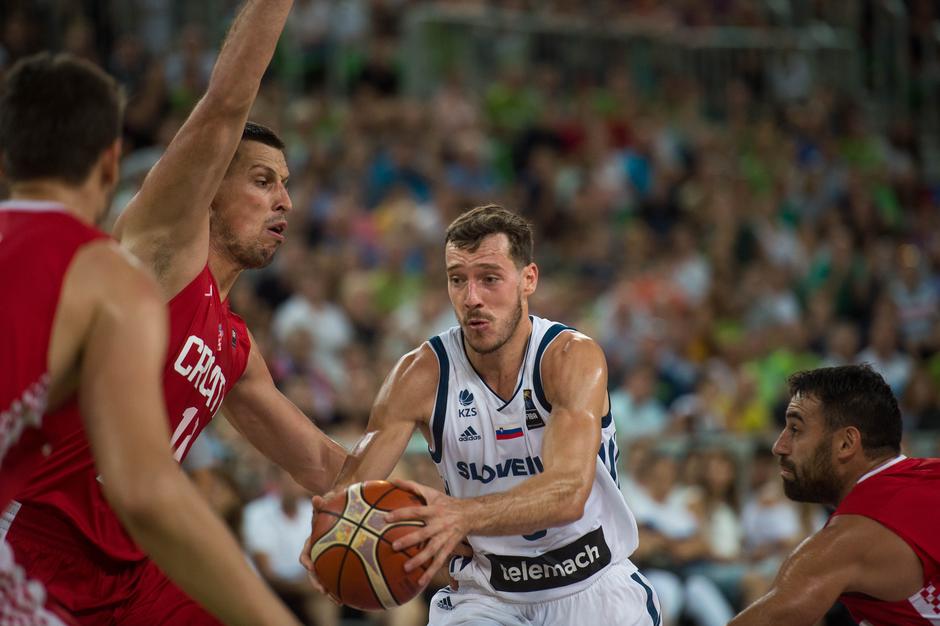 Košarkarska prijateljska tekma med Slovenijo in Hrvaško. | Avtor: Anže Petkovšek