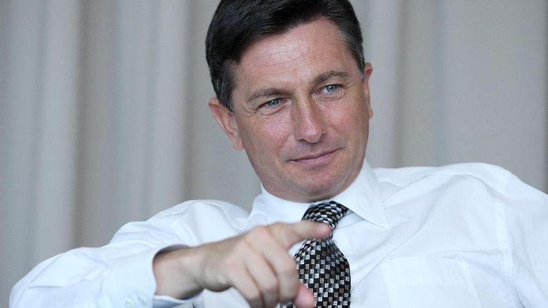 Predsednik vlade Borut Pahor razmišlja tudi o izrednih ukrepih vlade za sanacijo