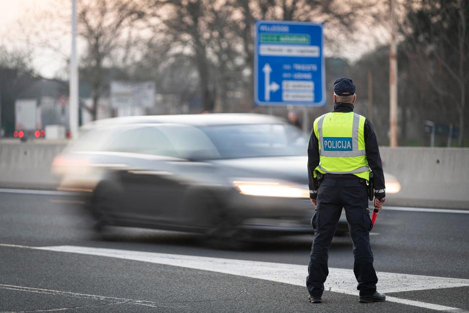 Policija nadzor kontrola | Avtor: Profimedia