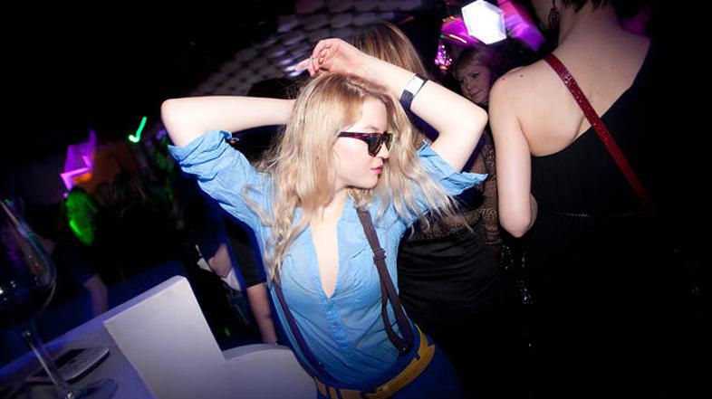 Hišni zvoki razplesali Top