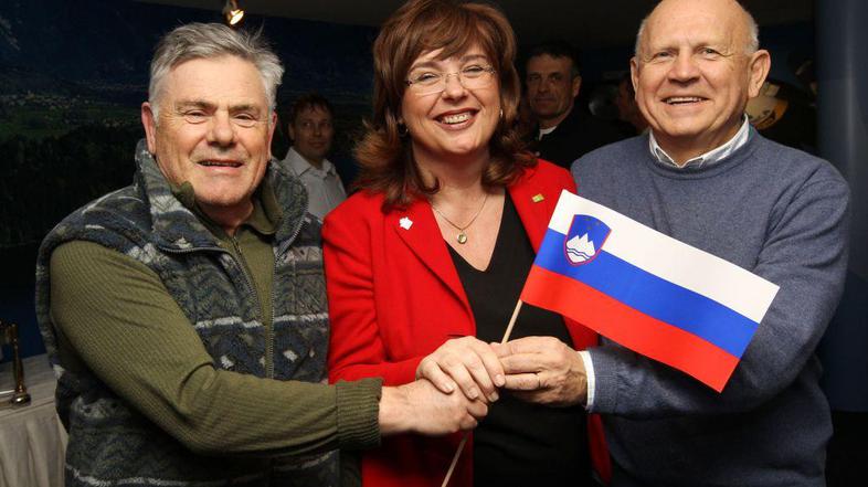 Slovenska hiša in del objektov v olimpijski vasi so opremljeni v skladu s celost