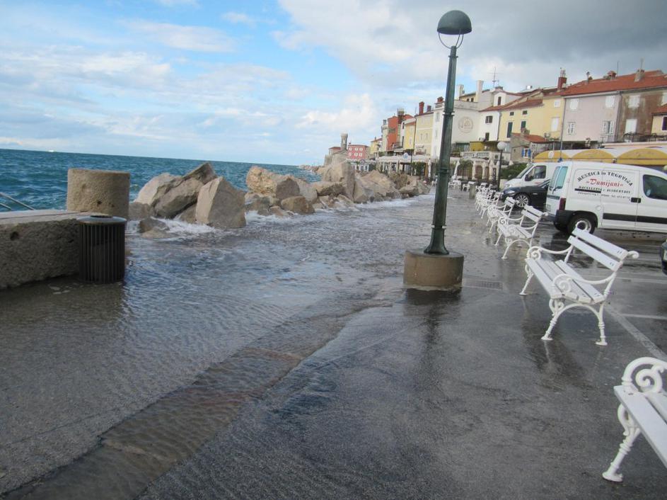 Visoka plima v Piranu