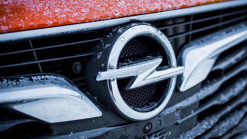 Opel logotip