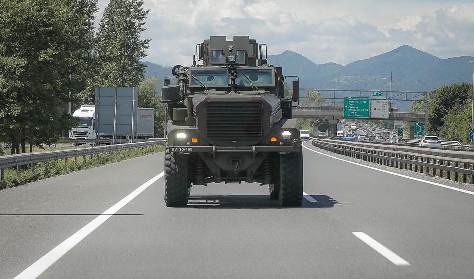 Nesreča slovenskih vojakov, pet jih je v bolnišnici