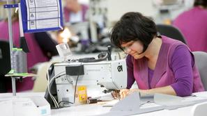 V nekaterih podjetjih, kjer je zadnje tedne kritično, so za letne regrese vseeno