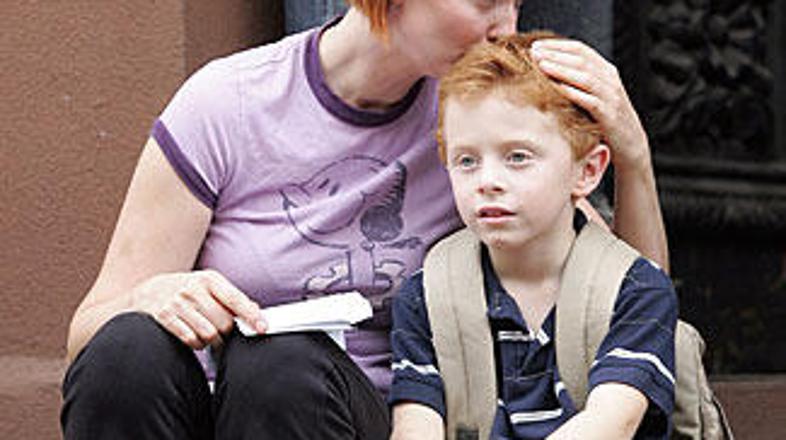 Cynthia je srečna s svojo družinico in se ne zmeni za govorice o domnevnih spori