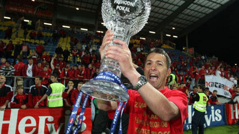 interblock_sad_spo_130508_teaser