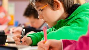 otrok pisanje šola test