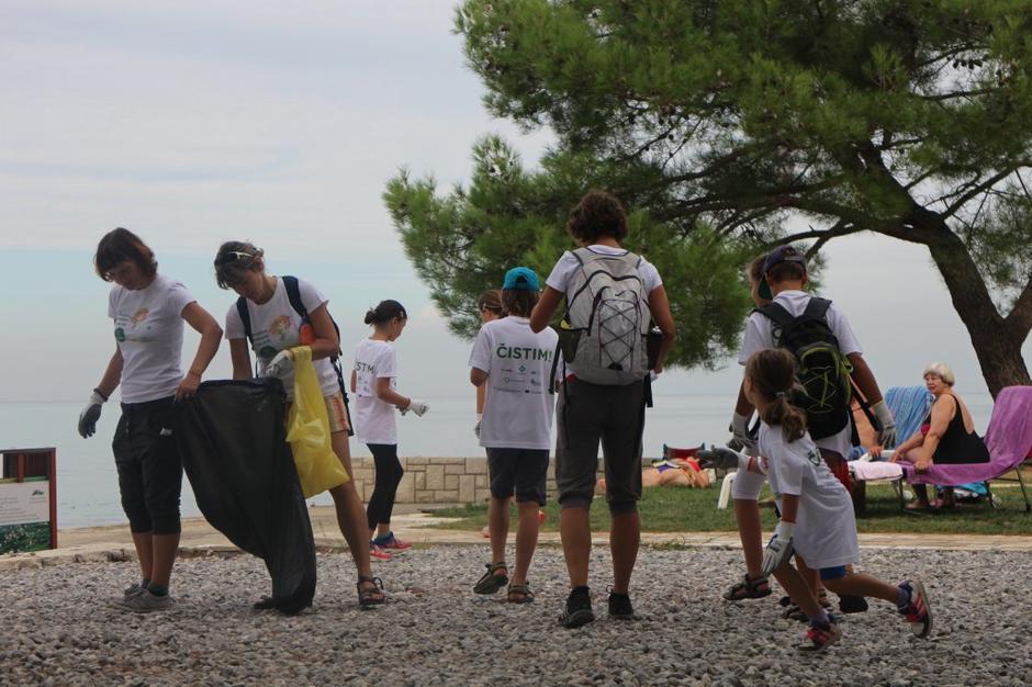 Očistimo obalo 2015 | Avtor: Špela Bizjak