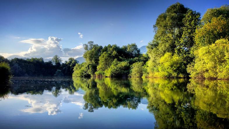 Glinokopna jezerca v Bobovku