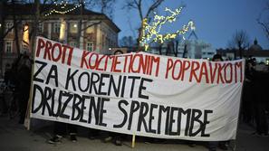 slovenija 03.12.12, protesti, protesti proti vladi, kongresni trg, protesti v Lj