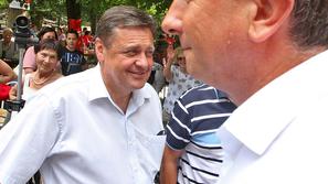 Janković je prosil Pahorja, naj mu pomaga najti investitorje za Stožice, in ta m
