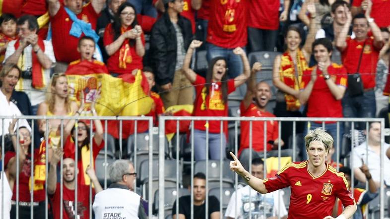 Španija Južna Koreja Fernando Torres proslavlja zadetek za vodstvo Španije z 1:0