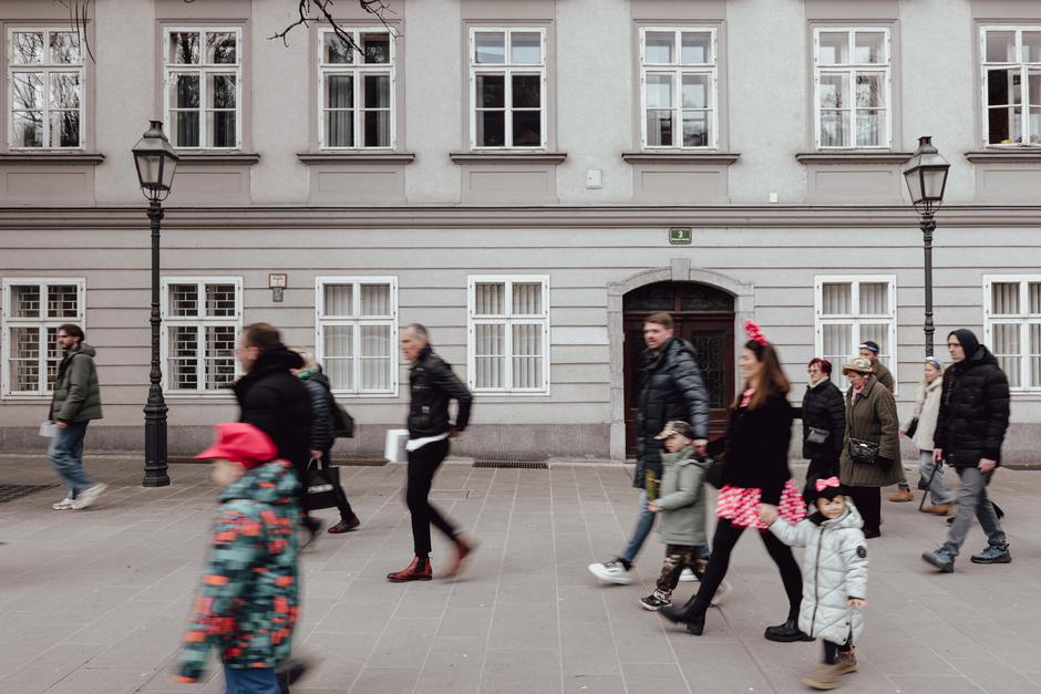 mesto, pešci | Avtor: Saša Despot