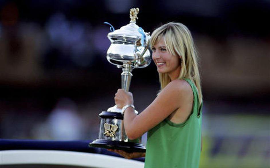 Marija Šarapova je takoj privolila v poroko s Sašo Vujačićem. (Foto: Reuters)