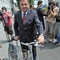 Župan Zoran Janković je povedal, da se bodo sčasoma začeli dogovarjati za razšir