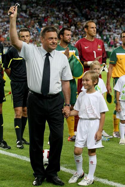 Zoran Janković bo gostom rad razkazal "svoj" stožiški stadion. (Foto: Nik Rovan)