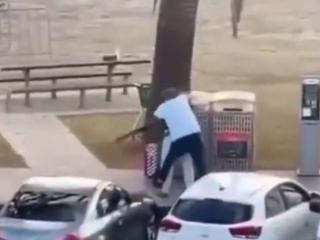 Streljanje na plaži Bondi v Avstraliji