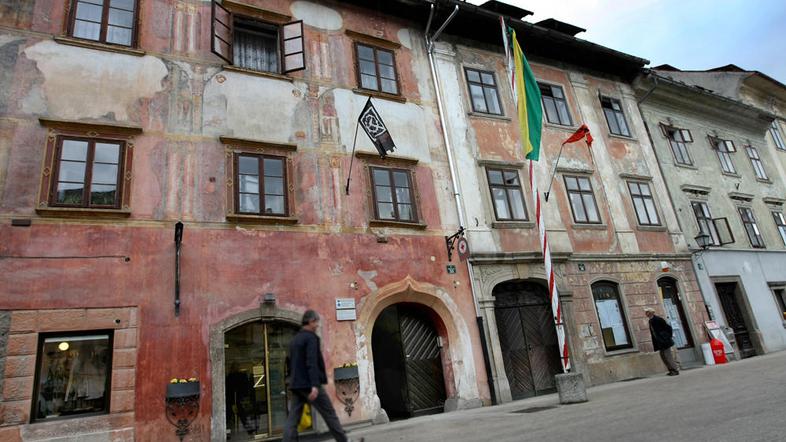 Nekdanji predsednik Kujundžič škofjeloške-mu RK očita, da skriva revizijsko poro