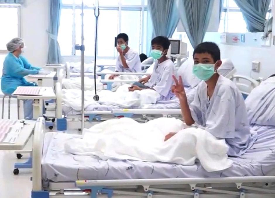 tajska dečki reševanje bolnišnica | Avtor: Epa