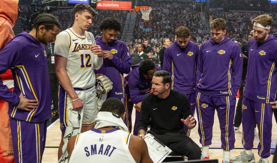Lakers brez Dončića nemočni, s parketa odšepal še en pomemben mož