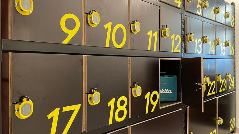 Na Dunaju prvi avtomat za najem orodja