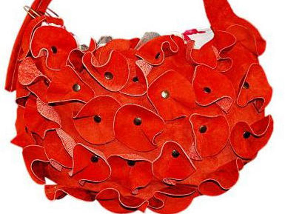 Torbica slovenske oblikovalke Monike Rabzelj