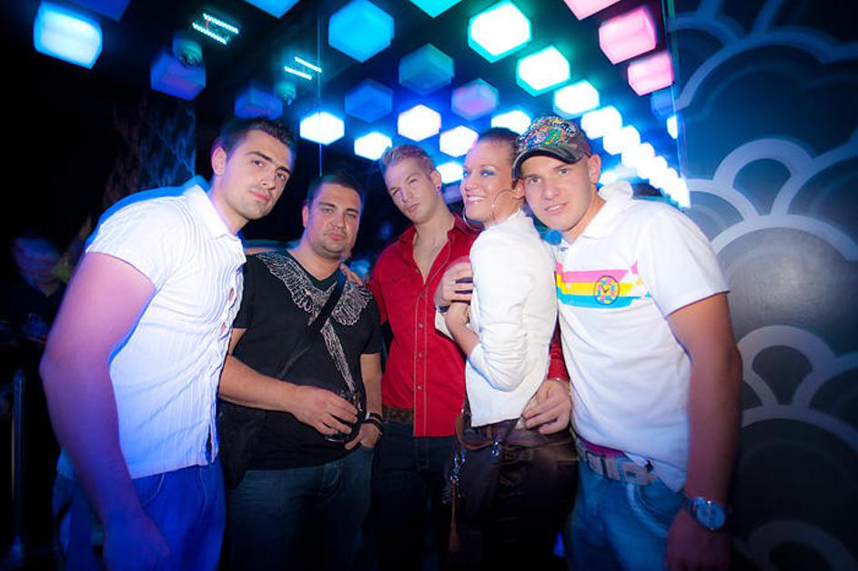 Sredin hip hop v klubu Top