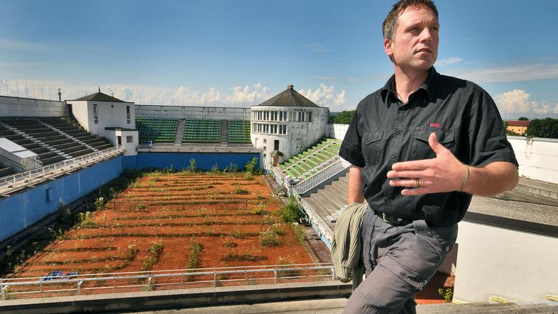 V igri za obnovo Ten-tena je še vedno tuji investitor, pravi Keršmanc. (Foto: An