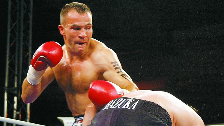 TZzavec16.10.07...dejan zavec...boks...