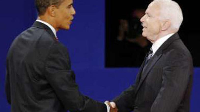 Barack Obama je bil bolj sproščen od svojega tekmeca, ki je bil pod hujšim priti