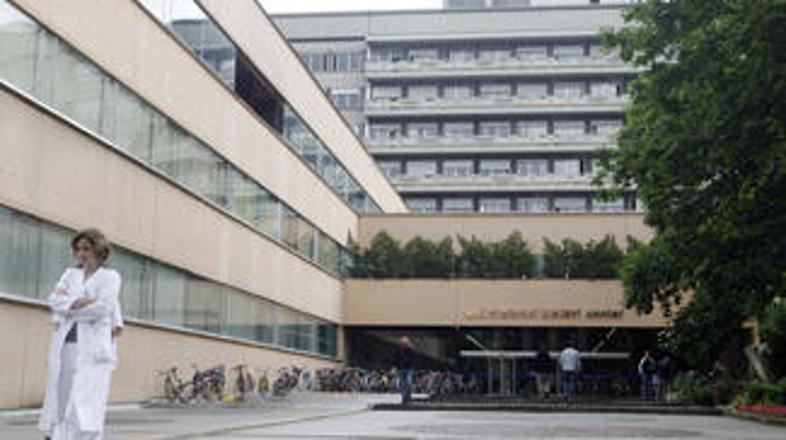 V UKC Ljubljana so se za omejitev obiskov odločili zaradi omilitve neprimerne te