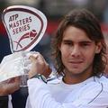 Lani ga je v Hamburgu Federer premagal, letos je hamburški pokal znova dvignil N