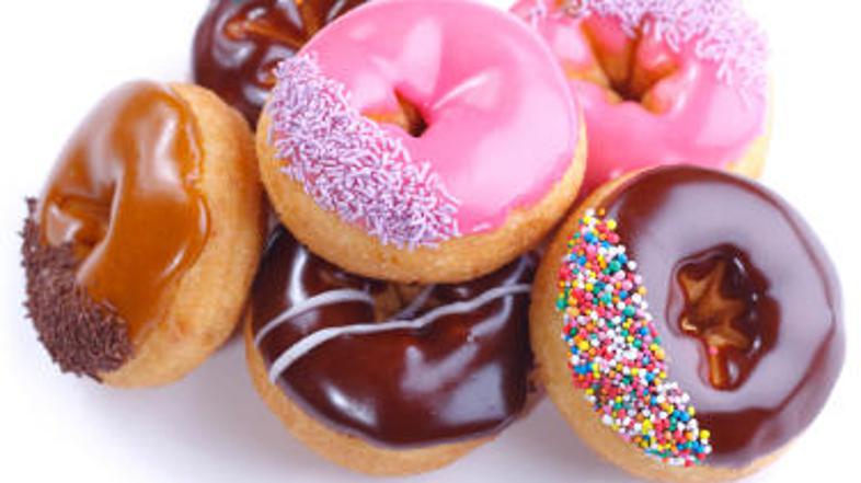 Z dieto brez odrekanj naj bi izgubili kilogram na teden.